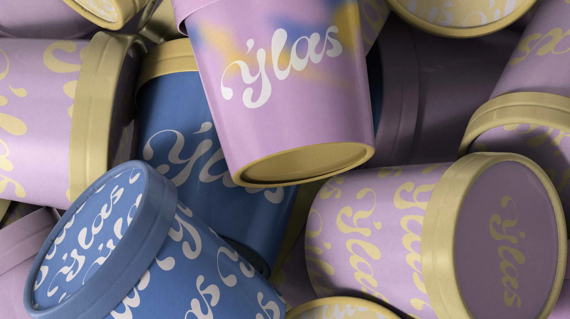 Vasos de ÝLAS en lila, azul y amarillo manteca